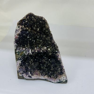 Amethyst Cutbase 528gm