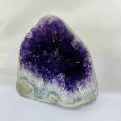 Amethyst cutbase 1.6kg