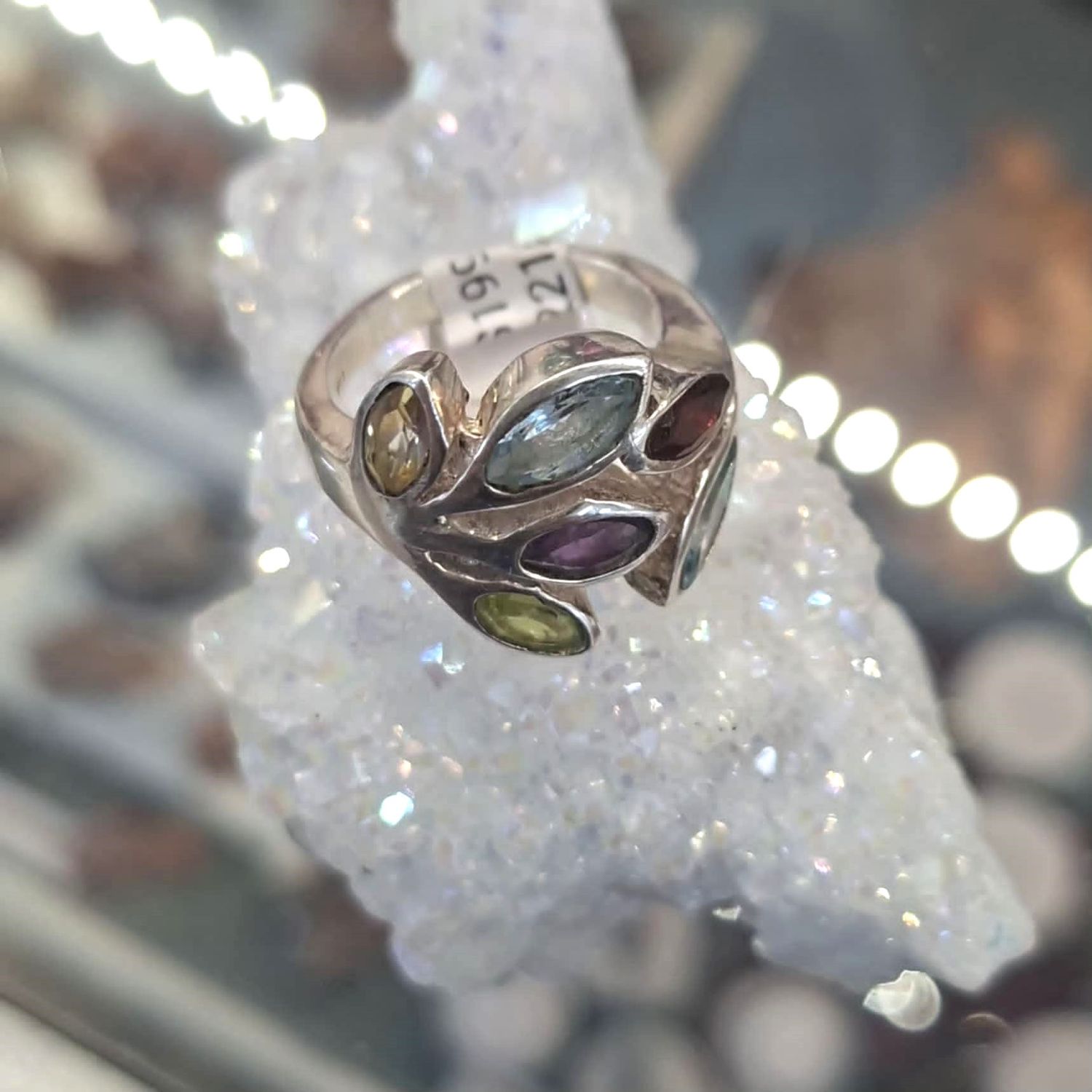 Chakra Leaf Ring sz US 6