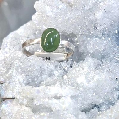 Greenstone Oval Ring sz US 6