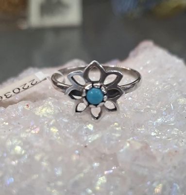 Blue Howlite Flower Ring sz US 6