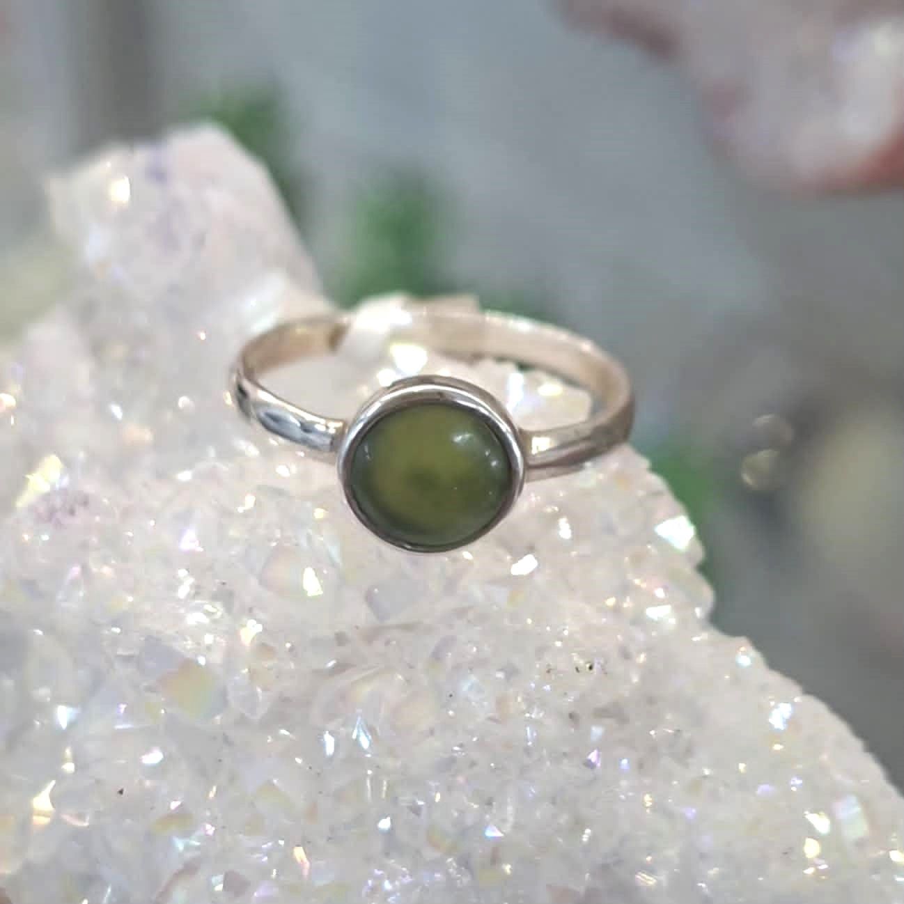 Greenstone Circle Ring sz US 8