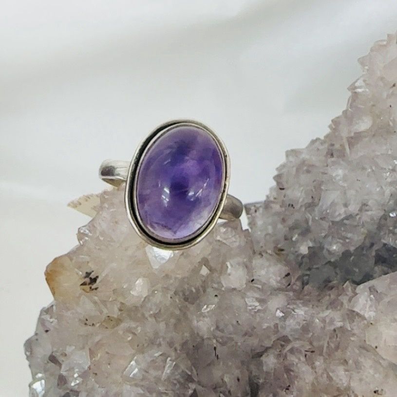 Amethyst Circle Ring sz US 10