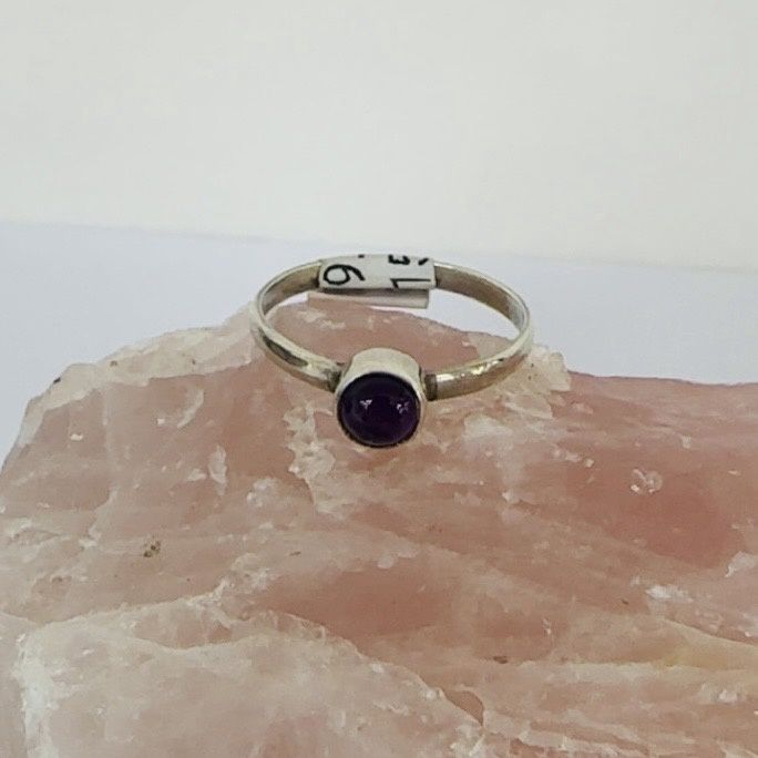 Amethyst small Circle Ring sz US 7.5