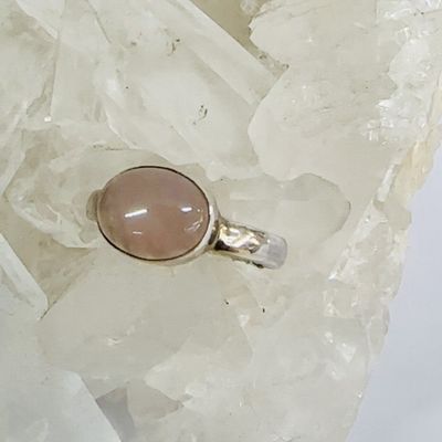 Rose Quartz Oval Ring sz US 7