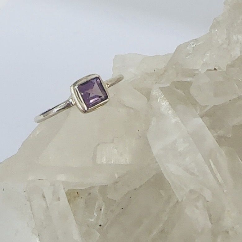 Amethyst Square Ring sz US 9