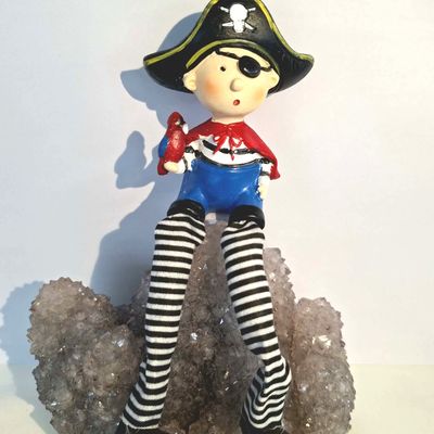 Shelf Sitter Pirate with Parrot