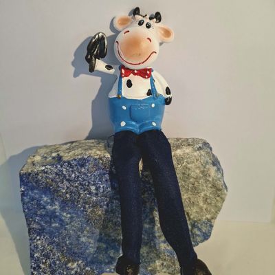 Shelf Sitter Blue Cow