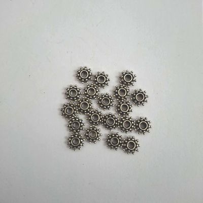 Spacer Antique Flower