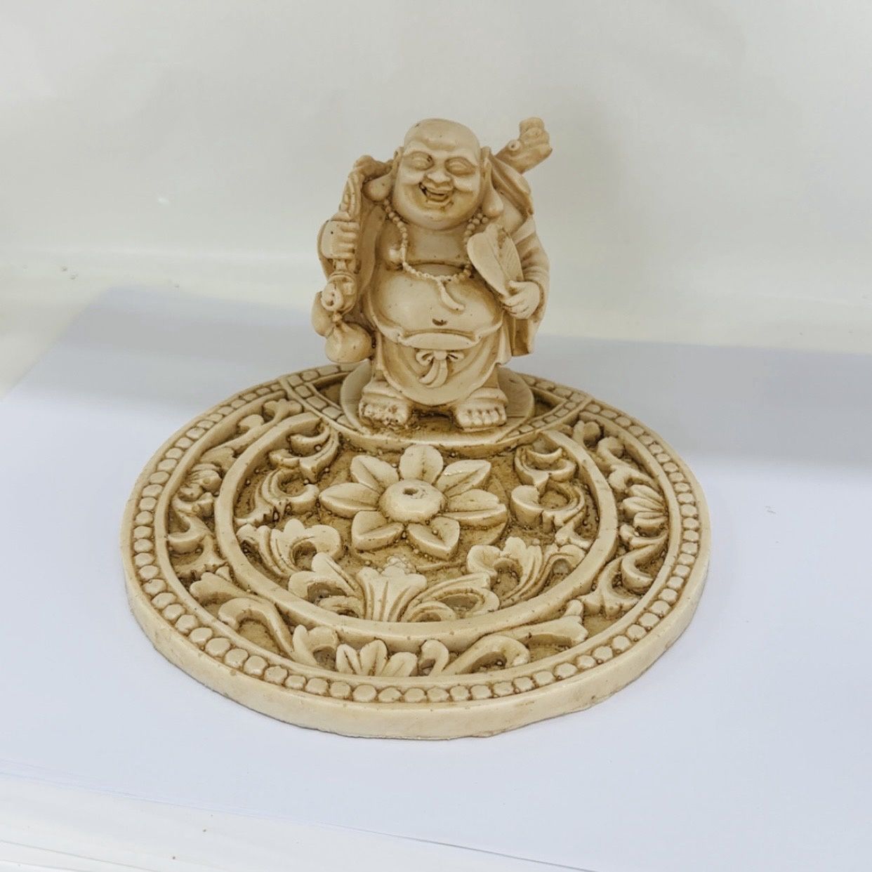 Round Incense Buddha Holder