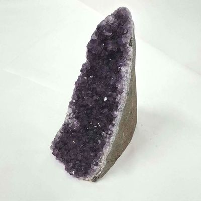 Amethyst slender upright cluster
