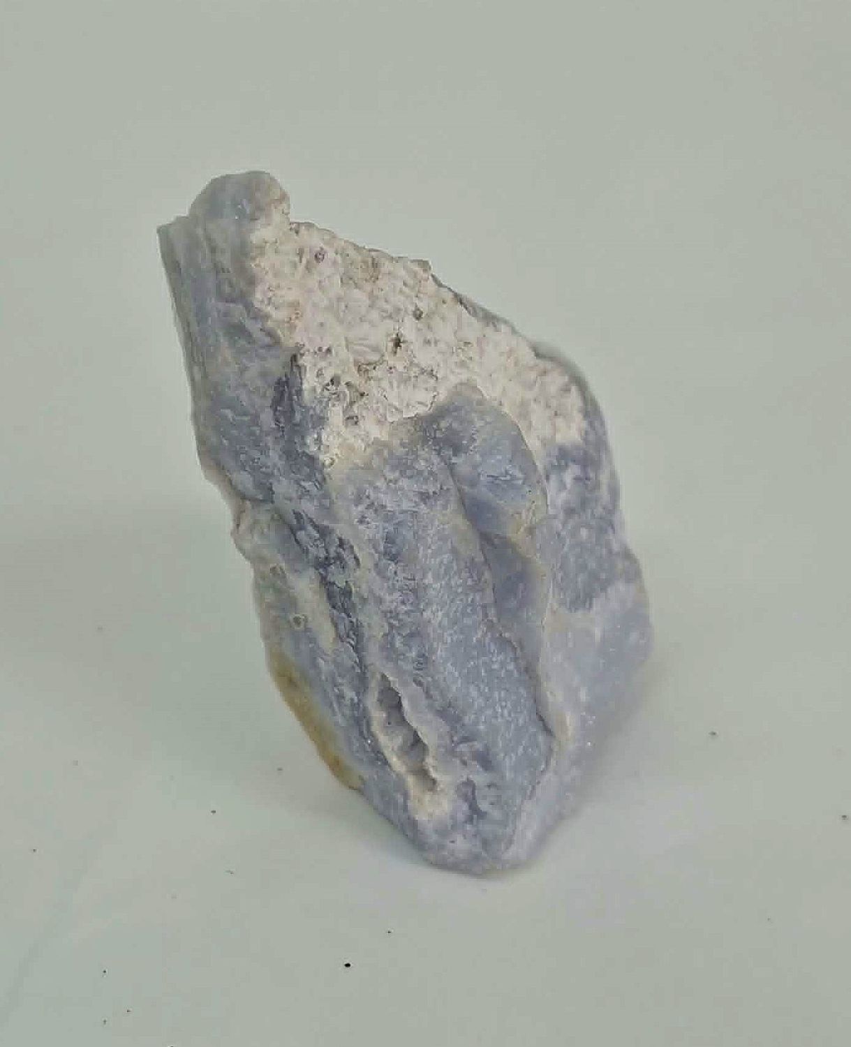 Blue Lce Agate Rough .110