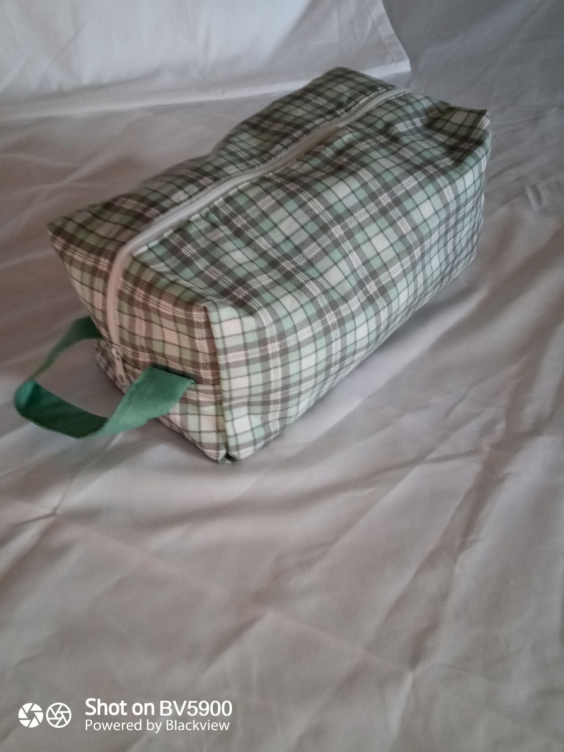 Trousse de toilette ( vert d'eau) GM