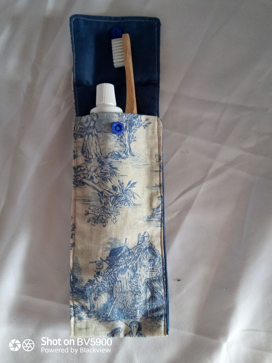 Etui à brosse à dents