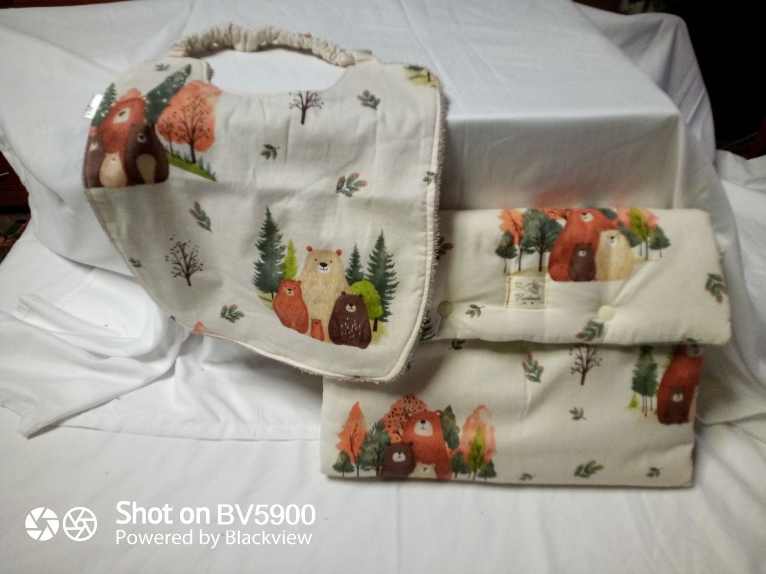 Bavoir petit modèle avec élastique