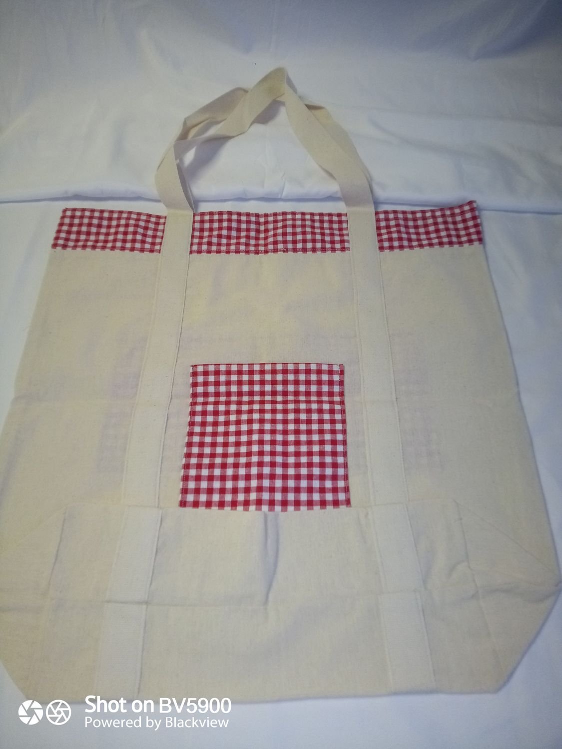 Sac cabas beige et vichy rouge