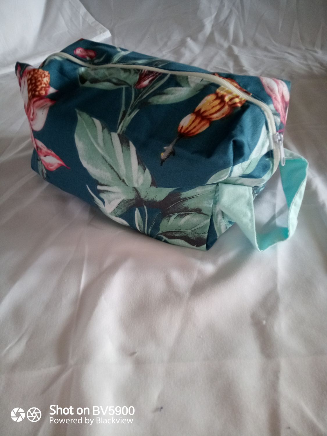 Trousse de toilette (jungle verte)