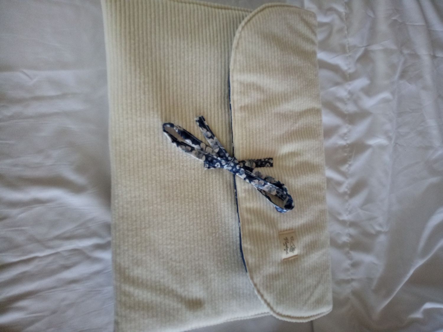 pochette ordinateur écru