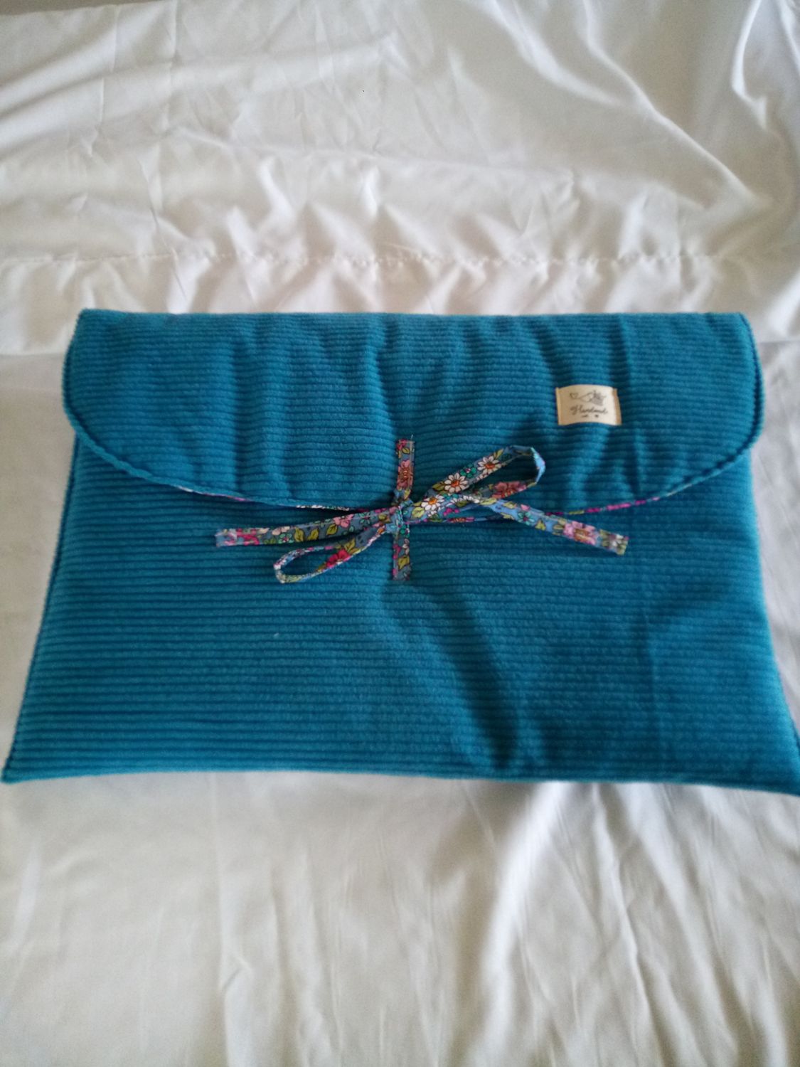 pochette ordinateur bleu paon