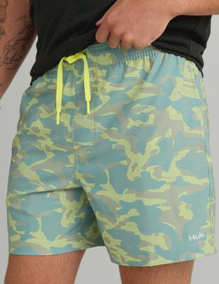 Huk Pursuit Printed Volley