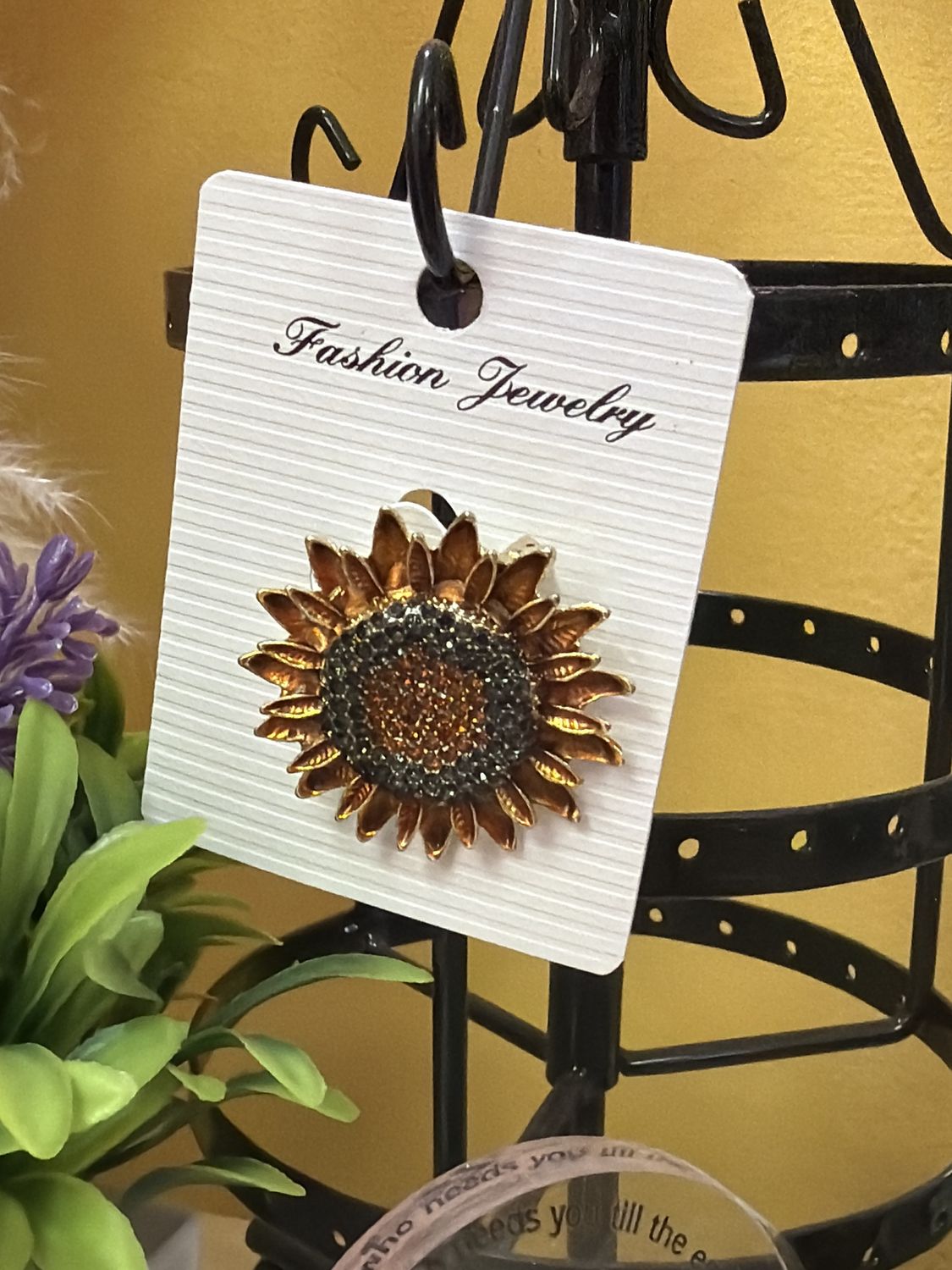 Exquisite sunflower design glass inlaid brooch