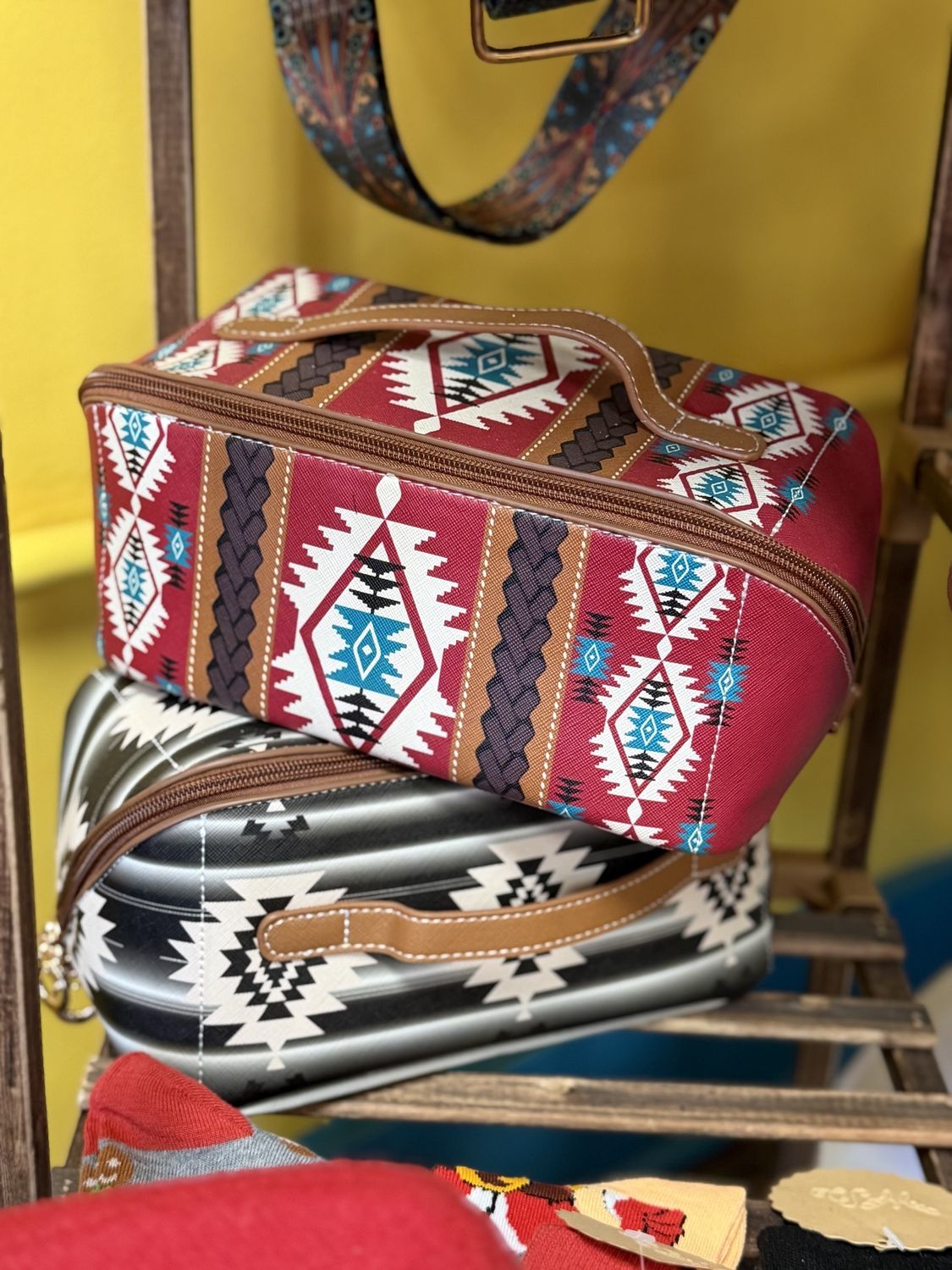 Western toiletry bag