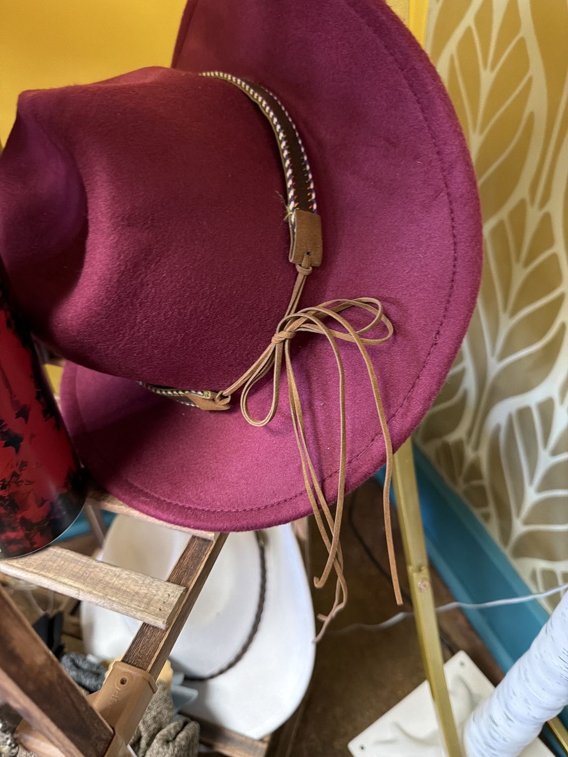 Maroon cowgirl hat