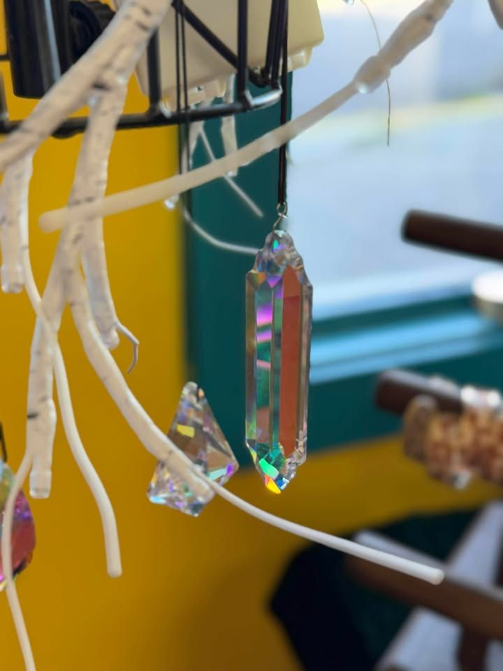 Hyaline &amp; Dora hanging AB crystal stick