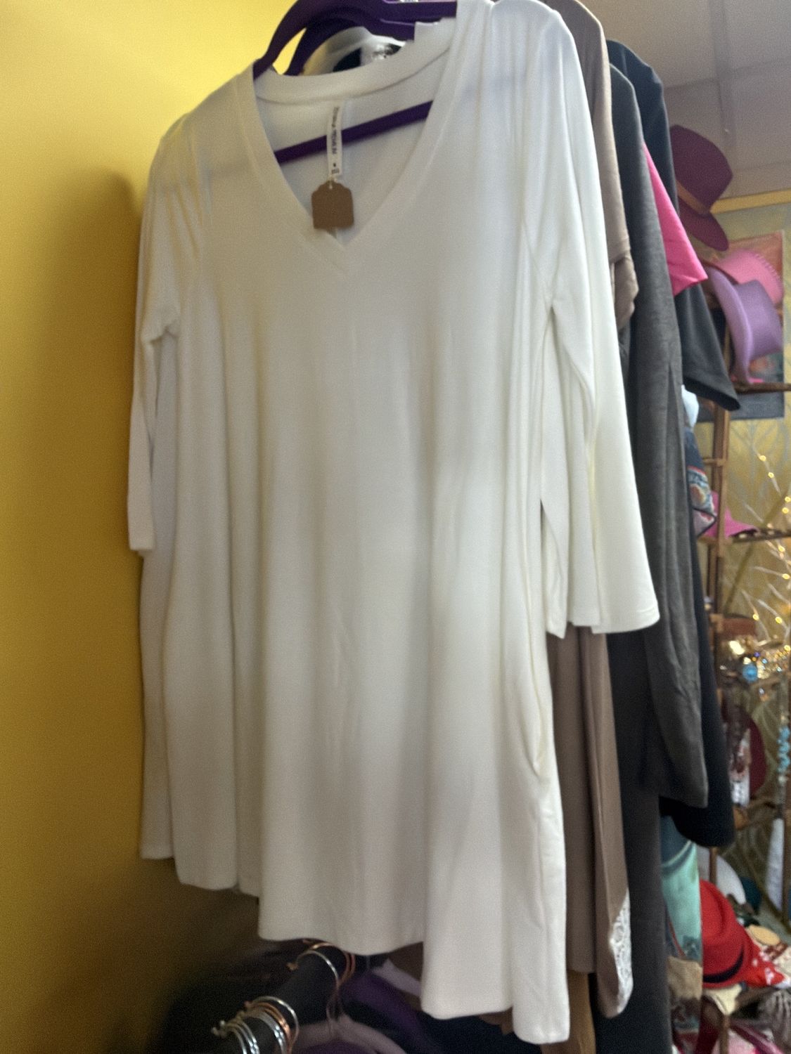 White v neck 3/4 sleeve shirt