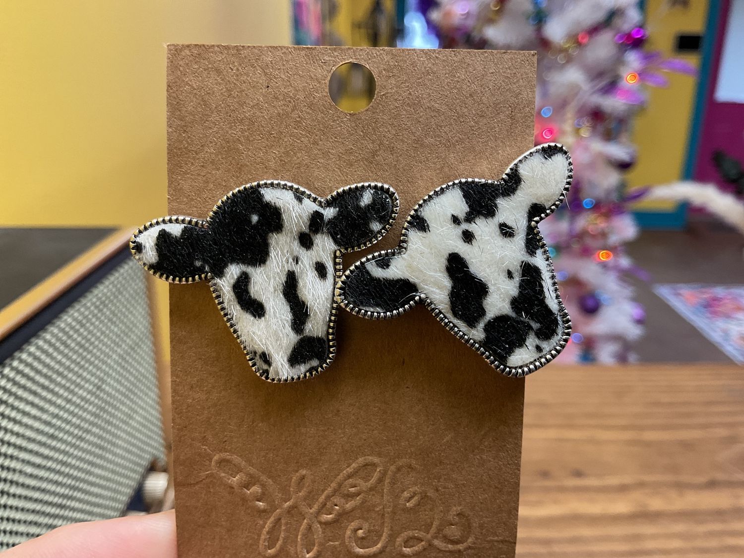 Large cow head studs