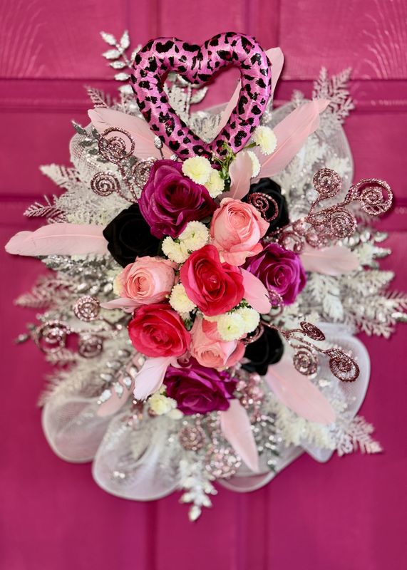 Valentine’s Day door hanger