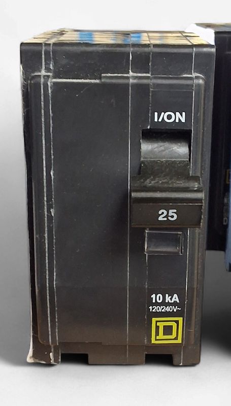 25 amp SQ D Breaker Single pole