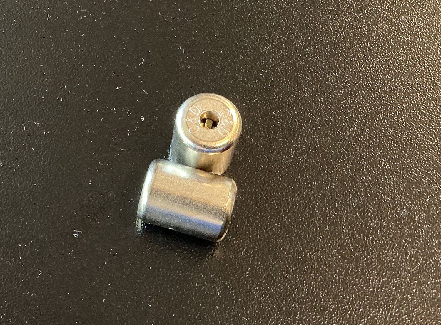 locking caps 2 set