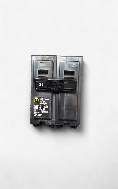 25 amp SQ D breaker