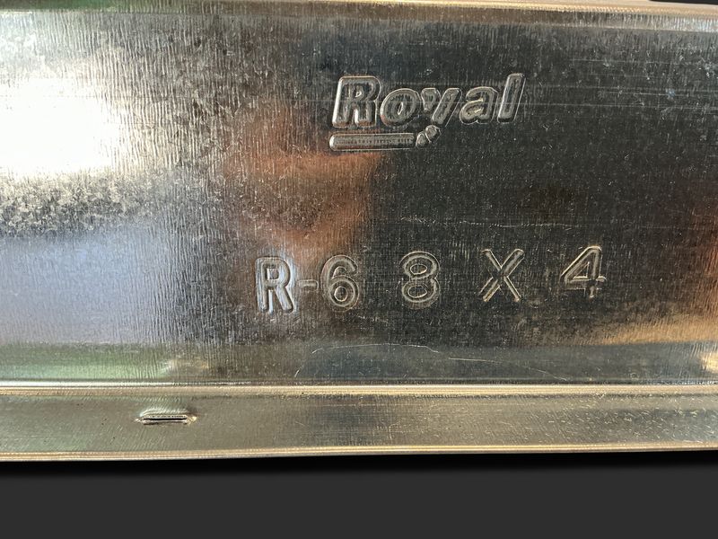 8x4 Insulated box w/ gasket