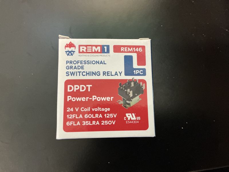 Switching relay DPDT