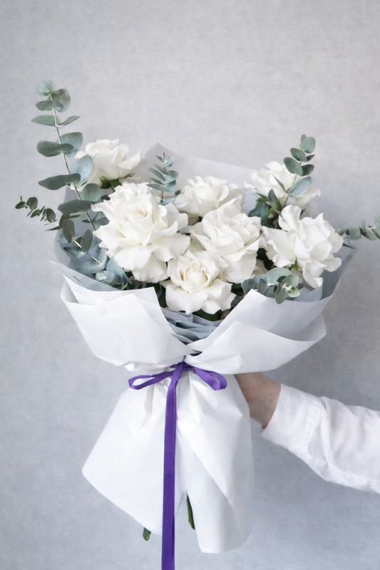 Bouquet de rosas brancas SUGAR