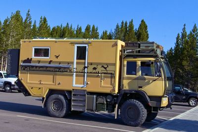 CAMION