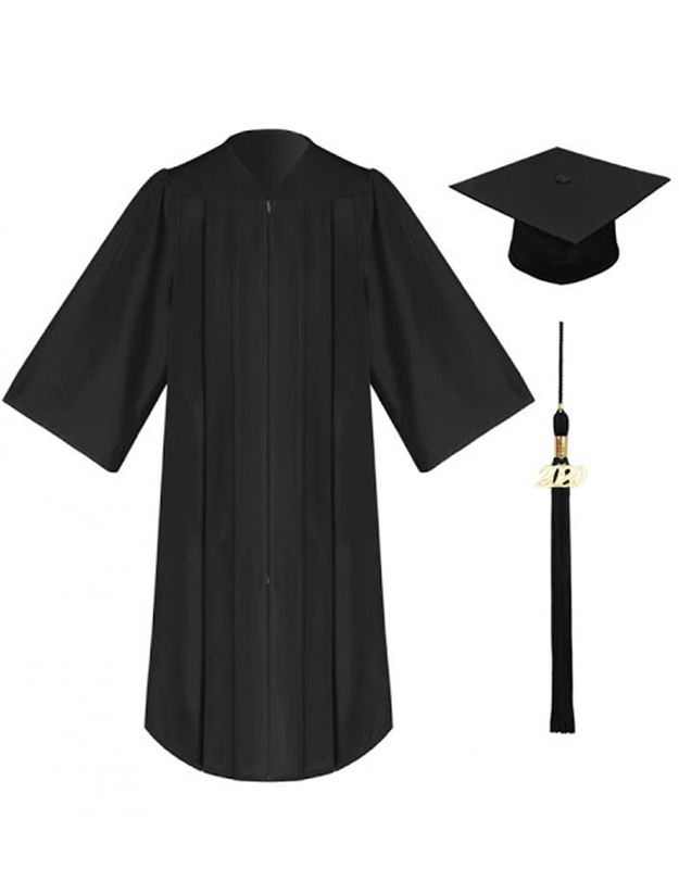 Bachelors Gown, Cap &amp; Tassel