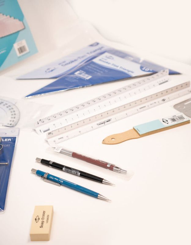 Drafting Kit With 0.9 mm Pencil