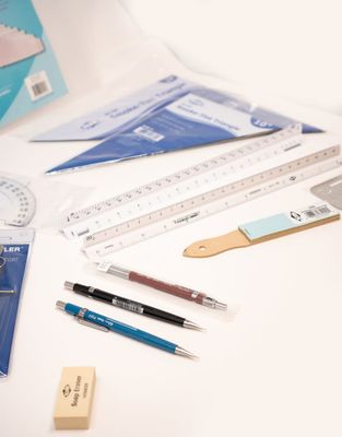 Drafting Kit With 0.9 mm Pencil