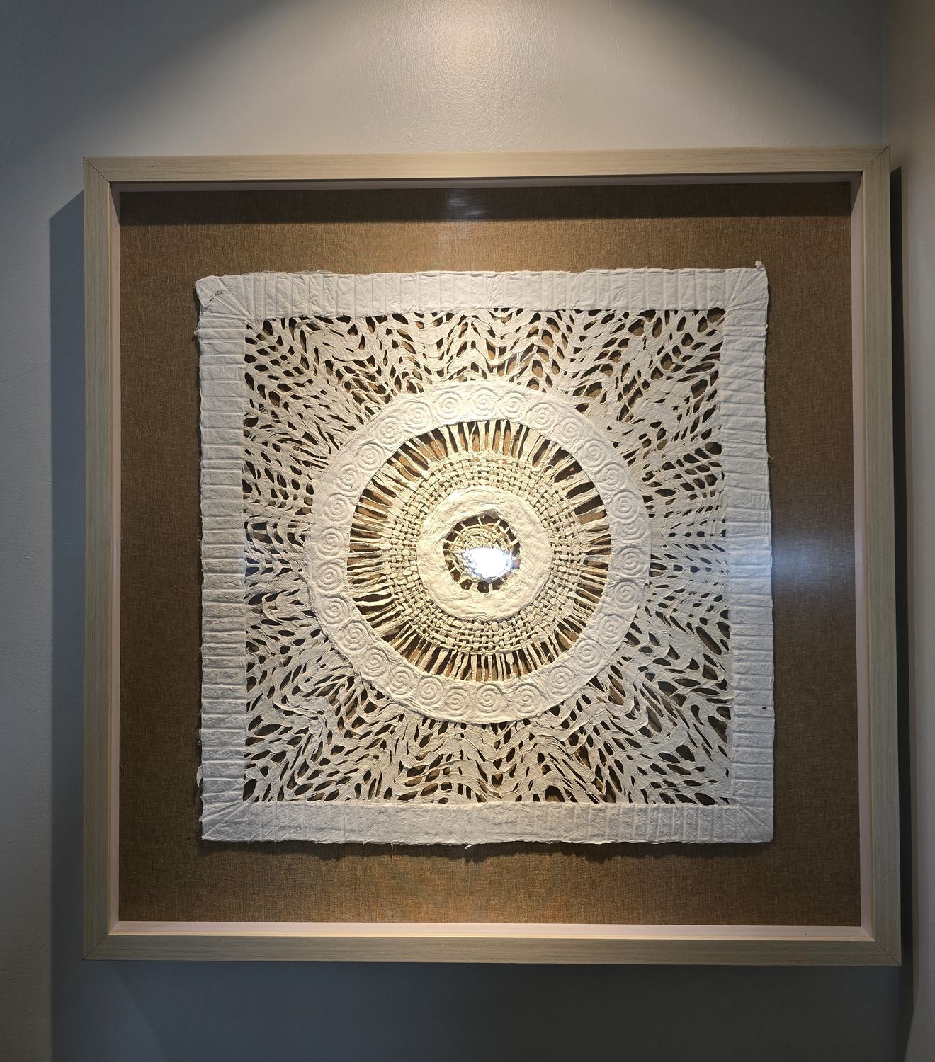 Realistic wall decoration, design: ethnic style, Color: white, Size: 80*80cm, frame color: wood