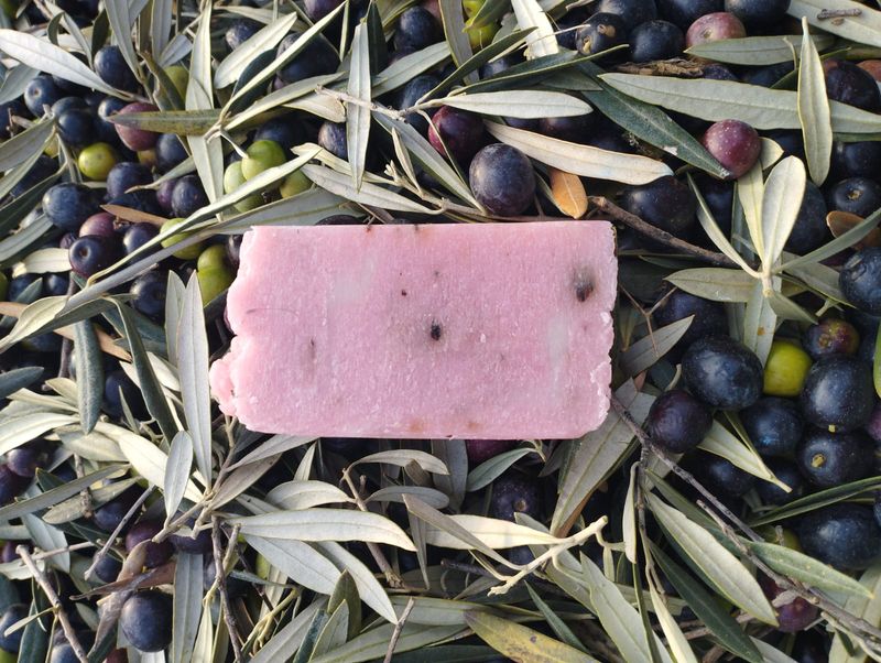 Jabón natural de rosa mosqueta para piel madura