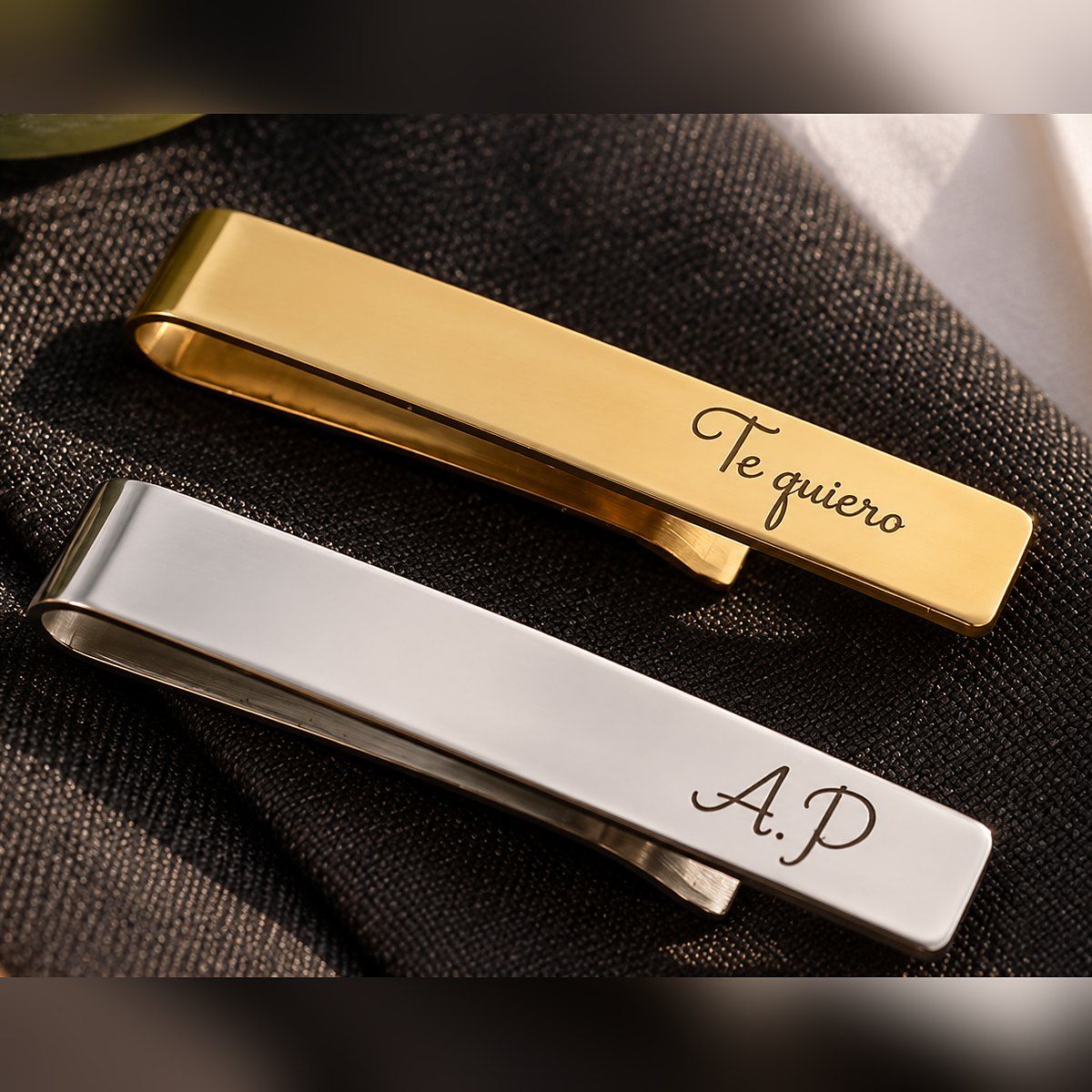 Pasador de corbata grabado personalizado