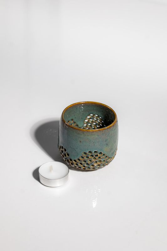 perfect handmade ceramic candleholder gift for candlelovers
