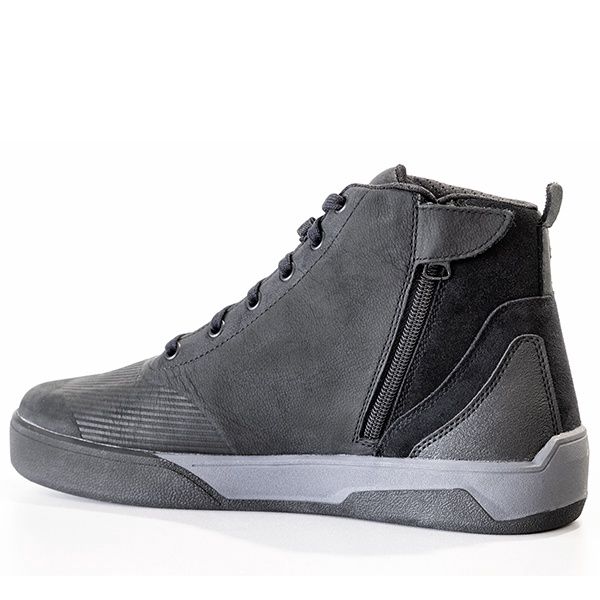 RICHA TRAVIS WP SHOES BLACK