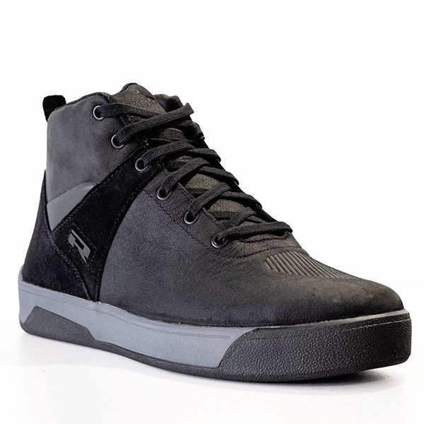 RICHA TRAVIS WP SHOES BLACK