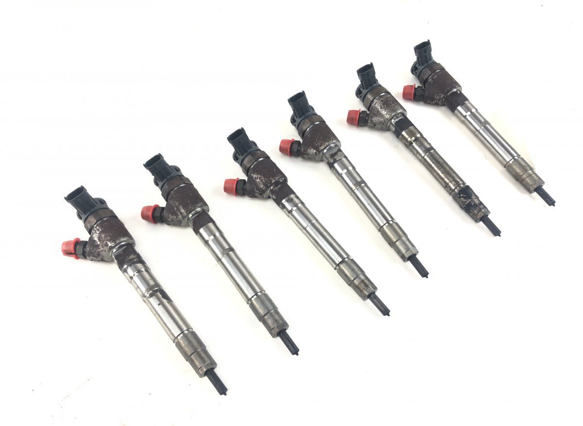 0445110523 Fuel injector set MASERATI GHIBLI III (M157) (2013-2023)