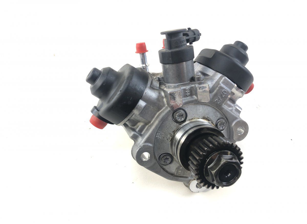 0445010637 0445010696 0445010684 0445012013 Fuel injection pump, diesel MASERATI GHIBLI III (M157) (2013-2023)