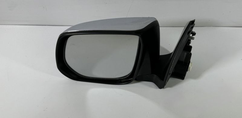 Mirror left ISUZU D-MAX II (RT) (2012-2019)